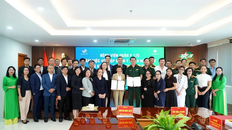 Tập đoàn Y khoa Hoàn Mỹ và Bệnh viện Quân y 175 hợp tác về chuyên môn và đào tạo, nghiên cứu khoa học