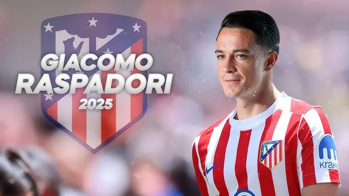 Giacomo Raspadori là tân binh thứ 10 của Atletico Madrid đến từ Napoli với giá 22 triệu euro, kèm theo 4 triệu euro phụ phí tùy theo thành tích