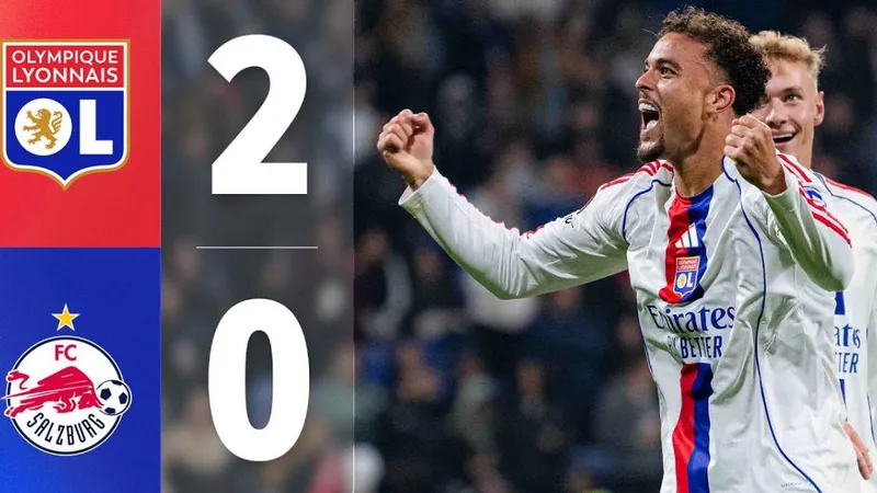 Lyon vs Salzburg 2-0: Pavel Sulc hỏng penalty, Adam Karabec cú đúp kiến tạo giúp Martin Satriano, Ruben Kluivert lần lượt tỏa sáng 