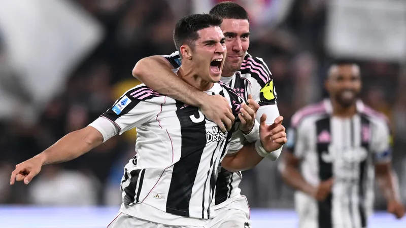 Bàn thắng đẹp nhất Serie A tháng 9 là cú sút xa tuyệt đẹp của Vasilije Adzic, giúp Juventus hạ Inter Milan ở những giây cuối cùng