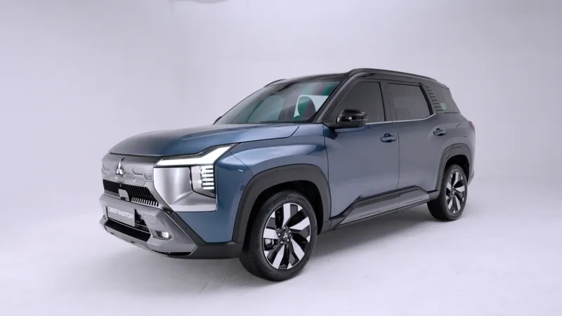 Mitsubishi Destinator trình làng - Khởi sự vạn điểm đến
