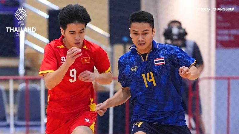 Futsal Việt Nam vs Futsal Thái Lan 1-2: Osamanmusa, Itticha sớm chiếm lợi thế, Đa Hải ghi bàn, Thái Lan đầu bảng, Việt Nam áp chót sau 3 lượt trận