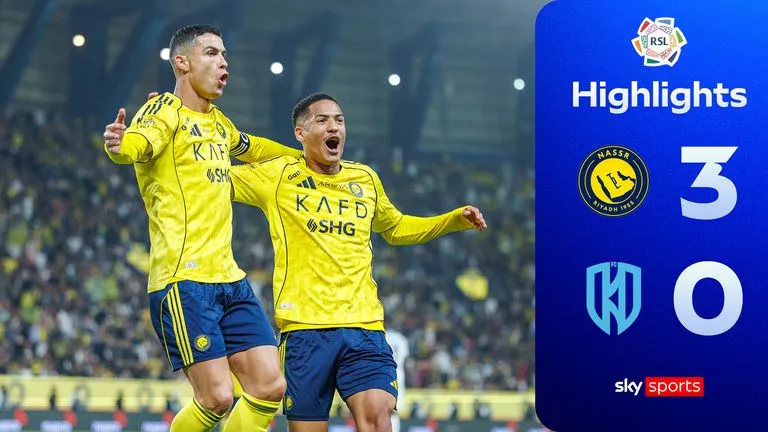 Al Nassr vs Al Okhdood 3-0: Ngôi sao 40 tuổi Ronaldo tỏa sáng cú đúp, Felix lập công, CR7 dẫn dắt Al Nassr có chiến thắng thứ 10 liên tiếp 