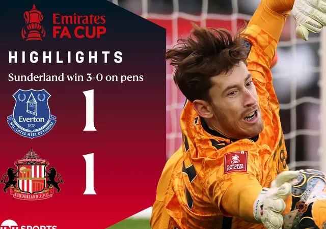 Everton vs Sunderland 1-1 (pen 0-3): Enzo Le Fee mở bàn, James Garner lập công nhờ penalty, thủ thành Robin Roefs làm người hùng luân lưu