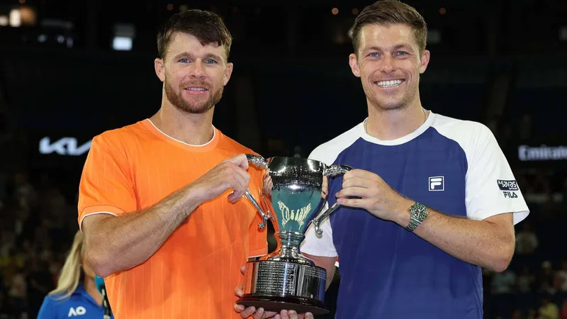 Kubler/Polmans vs Harrison/Skupski 7-6(4) 6-4: Đánh bại Harrison/Skupski, Kubler/Polmans đăng quang đôi nam Australian Open 2026