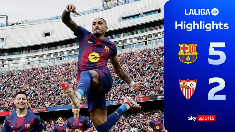Barcelona vs Sevilla 5-2: Oso, Sow lập công, Raphinha xuất thần hattrick, Olmo, Cancelo góp công chiến thắng, Barca dẫn đầu La Liga