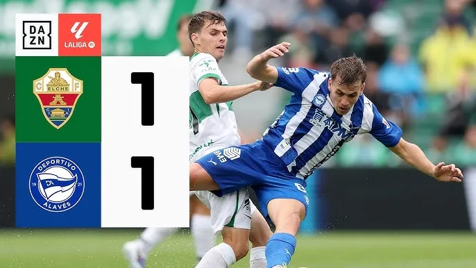 Elche vs Alaves 1-1: Toni Martinez mở bàn trên chấm penalty, Alvaro Rodriguez đánh đầu đẹp mắt, Alaves chắt chiu 1 điểm ở tốp cuối La Liga 