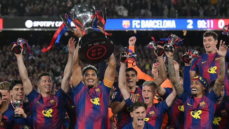 Barcelona vs Real Madrid 2-0: Rashford sớm mở bàn, Olmo kiến tạo, Torres chốt cục diện "Siêu kinh điển" sau 18 phút, HLV Flick vô địch La Liga sớm 3 vòng đấu
