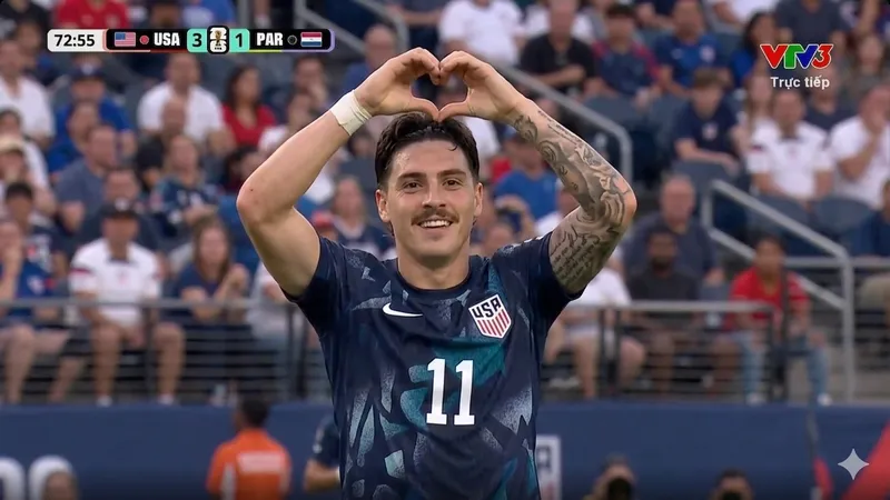 Sai lầm hàng thủ, Julio Enciso kiến tạo, Mauricio sút tung lưới thủ môn Matt Freese, rút ngắn tỷ số 1-3 cho Paraguay