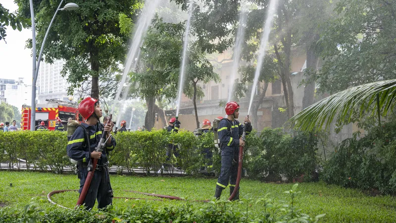 TPHCM bố trí lực lượng, sẵn sàng xử lý cháy trong “5 phút vàng”