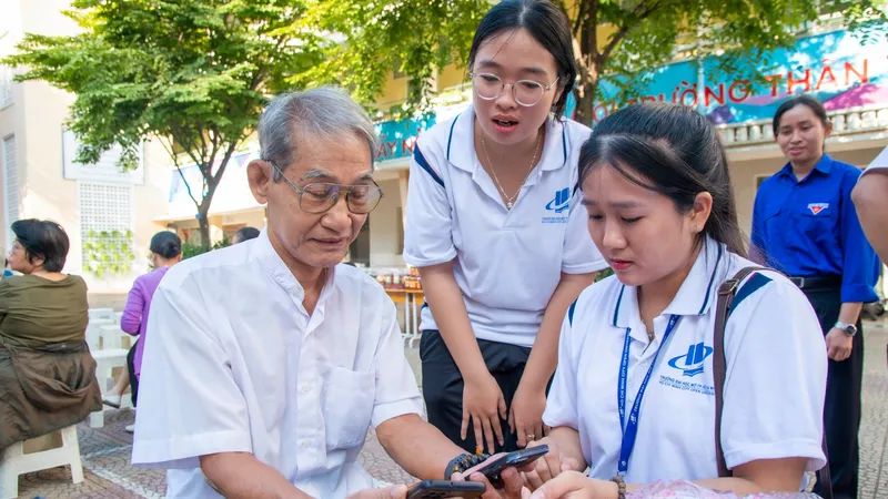 Nhận hỗ trợ nhanh chóng chỉ với “một chạm” trên tài khoản an sinh VNeID