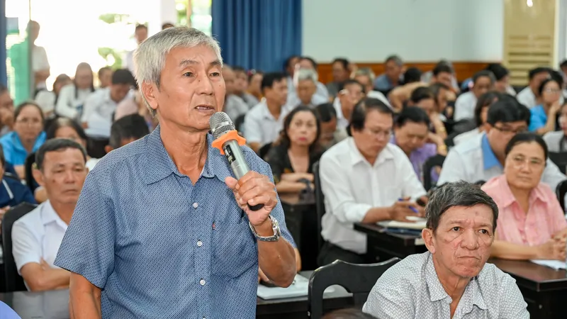 Cử tri kiến nghị nâng cao chất lượng khám, chữa bệnh tuyến y tế cơ sở