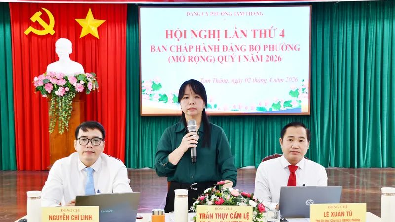 Thường trực Đảng ủy phường Tam Thắng, chủ trì hội nghị