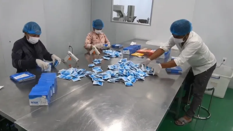 TPHCM: Triệt phá đường dây sản xuất thực phẩm chức năng chứa chất cấm