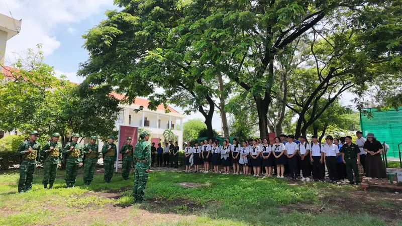 Đưa “Tiết học biên cương” đến với học sinh xã đảo Thạnh An