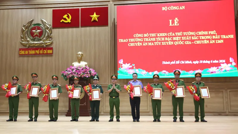 Thủ tướng gửi Thư khen các đơn vị phá chuyên án ma túy xuyên quốc gia