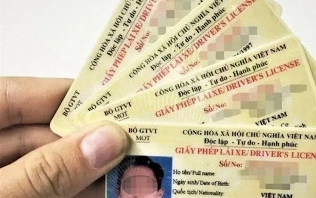 Người dân chi 350 tỷ đồng bất hợp lý để được cấp giấy phép lái xe