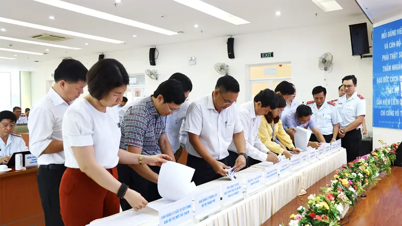 Kiểm soát quyền lực trong thanh tra