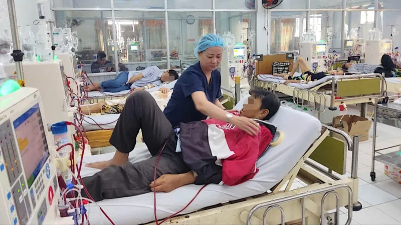 Chậm nâng cấp tuyến y tế cơ sở: Người dân phải tiếp tục chờ!