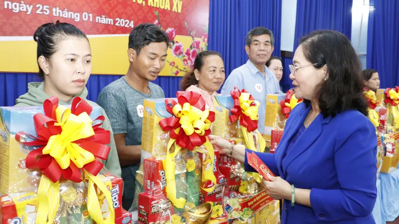 TPHCM mở rộng hoạt động chăm lo tết