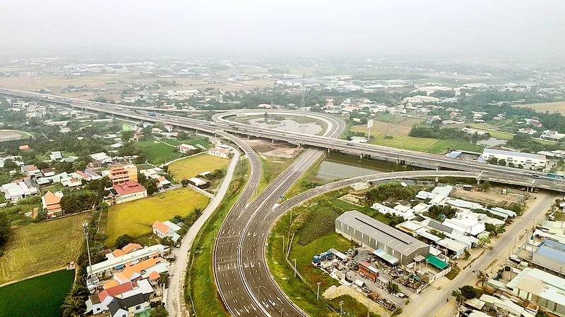 Triển khai Dự án đường Vành đai 3 TPHCM đoạn qua tỉnh Long An: Tinh thần “không chậm một ngày, không lỡ một cơ hội”