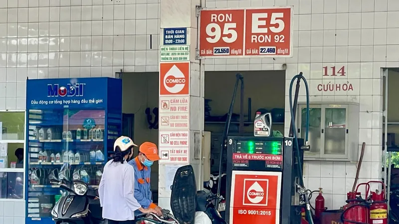 “Thương chiến” nhìn từ bài học đầu tư thất bại xăng E5