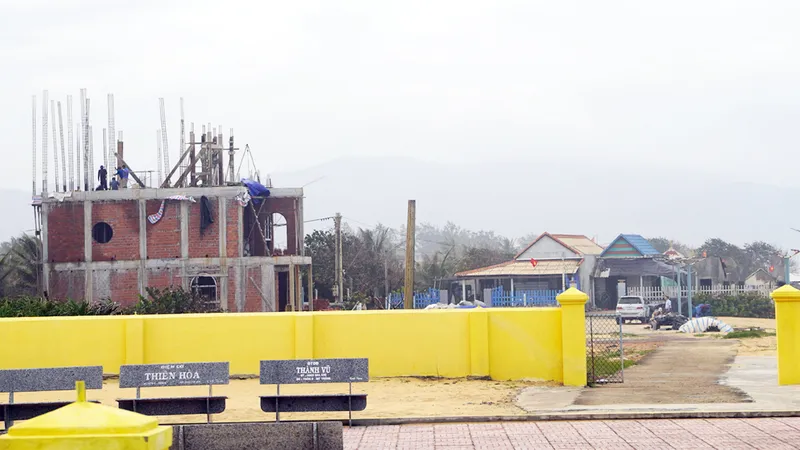 "Sốt" giá đất sạt lở biển Bình Định