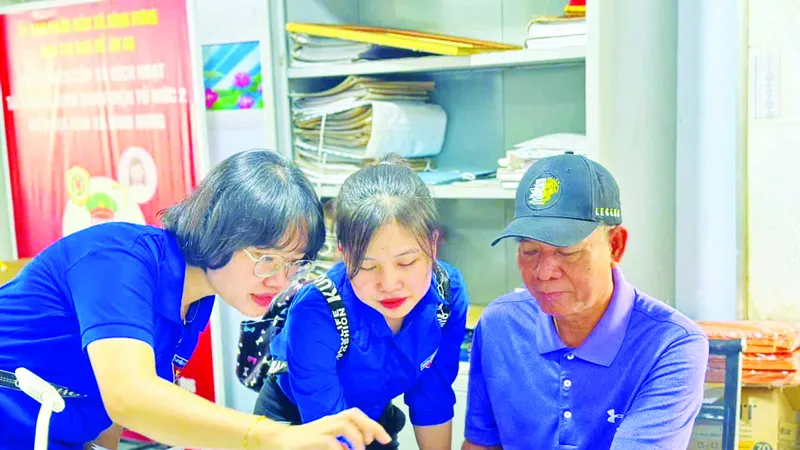 Phổ cập công nghệ số đến người dân