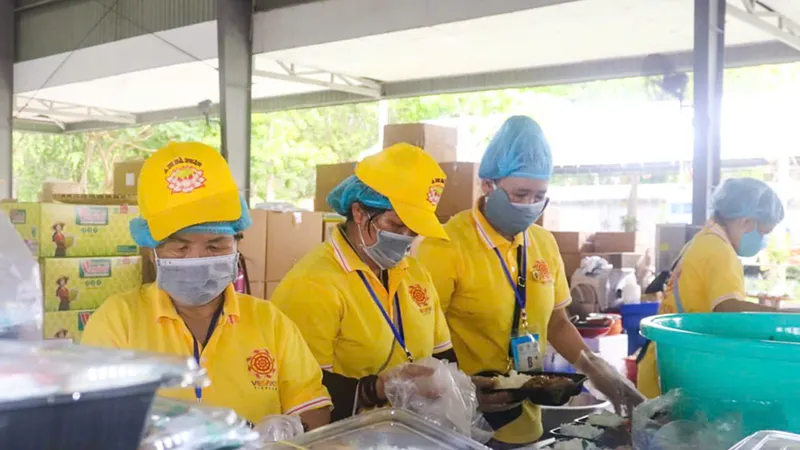 Những tấm lòng phụng sự thầm lặng