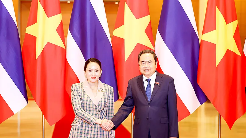 Chủ tịch Quốc hội Trần Thanh Mẫn hội kiến Thủ tướng Thái Lan Paetongtarn Shinawatra