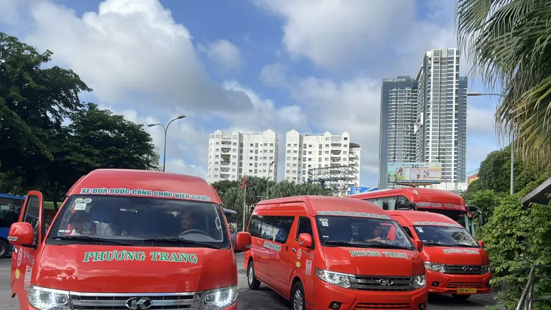 Ngày đầu, cán bộ, công chức chưa đi xe đưa rước về TPHCM làm việc