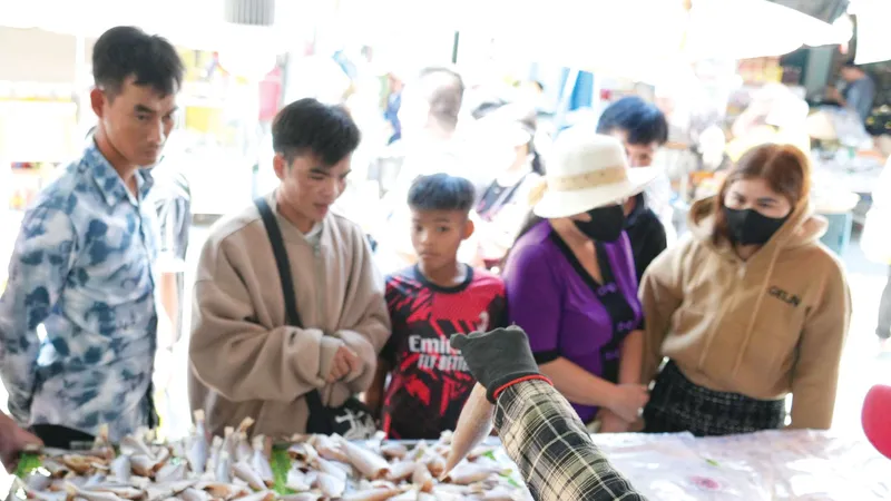 TPHCM với hơn 14 triệu dân: Thách thức quản lý an toàn thực phẩm