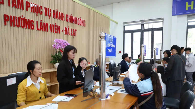Nỗ lực khắc phục tình trạng thiếu con dấu và thiết bị