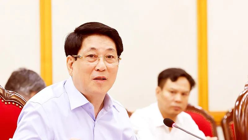 Bộ Chính trị cho ý kiến về công tác chuẩn bị Đại hội Đảng bộ tỉnh Cao Bằng và TP Huế