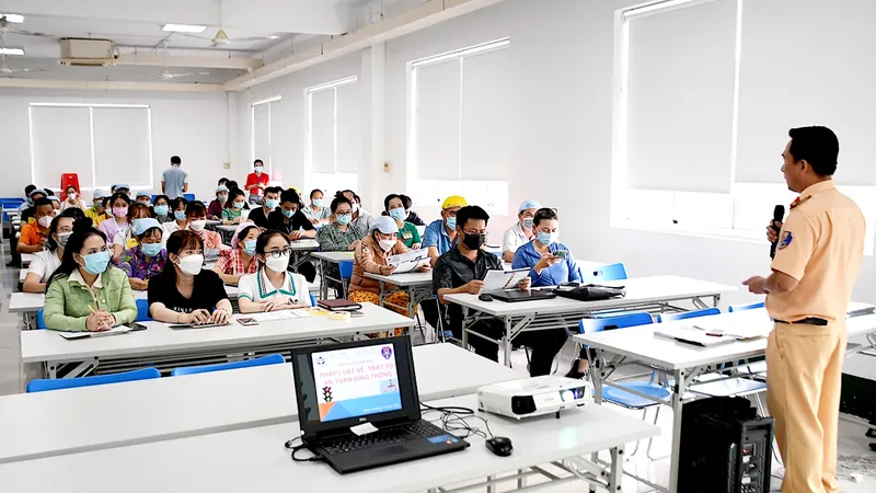 Chấn chỉnh tình trạng vi phạm giao thông trên quốc lộ 1A đoạn qua Đồng Tháp