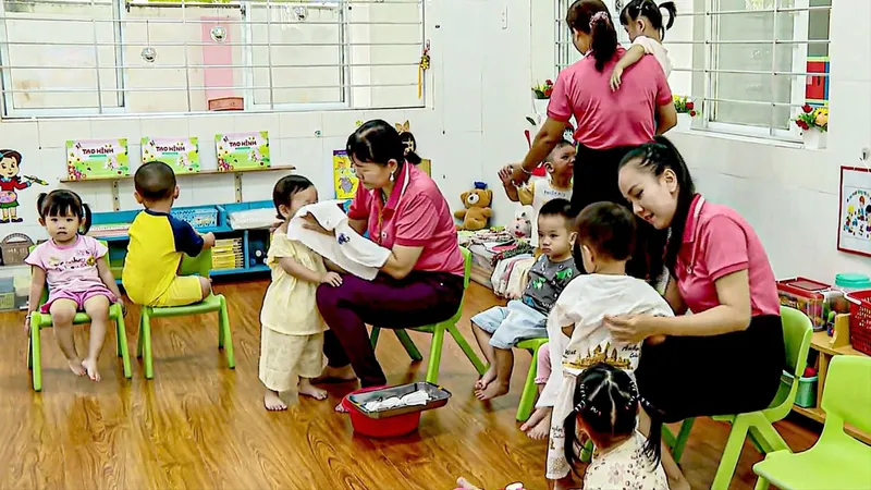 Phản hồi bài “Miền Tây trước năm học mới: Chạy đôn chạy đáo tìm giáo viên”: Tập trung tuyển mới, điều chuyển từ nơi thừa sang nơi thiếu