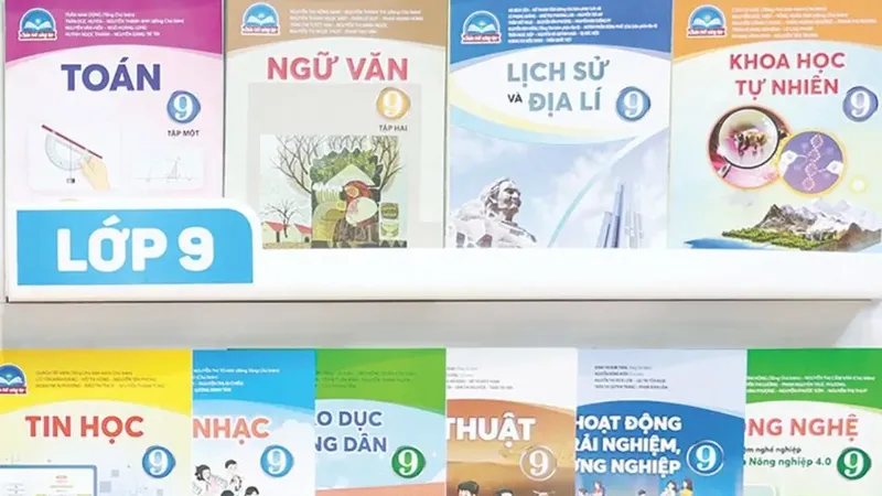 Hai nghị quyết - một thông điệp
