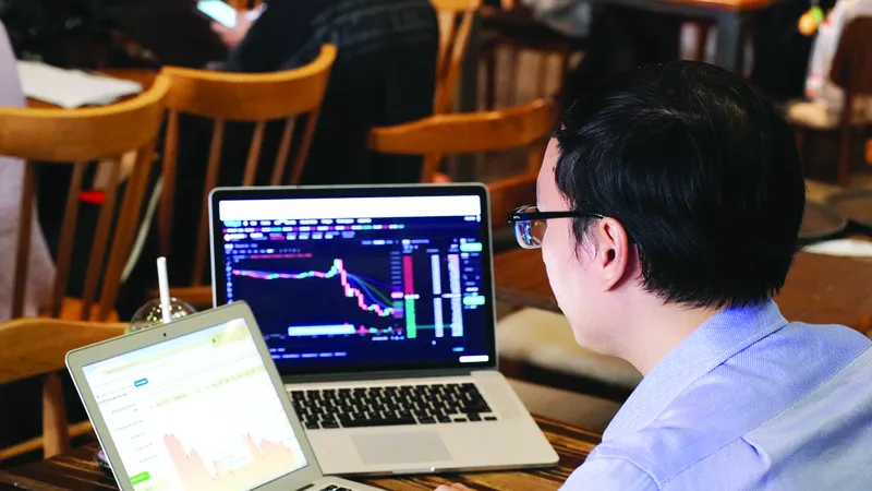 “Sóng ngầm" đầu tư tài sản số - Giao dịch sôi động