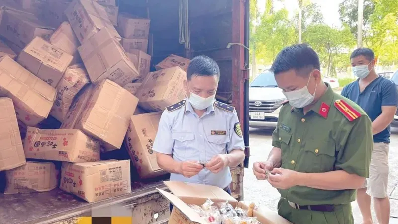 Hôm nay 9-12, khai mạc kỳ họp thứ 6 HĐND TPHCM khóa X: Cử tri kiến nghị mạnh tay xử lý hàng giả, hàng nhái