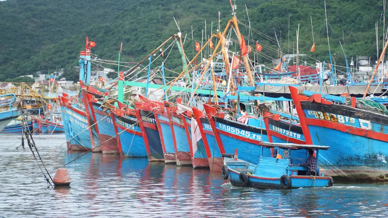 Nam Trung bộ: Ngư dân náo nức vươn khơi