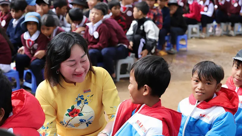 Chương trình “Áo ấm đến trường”: Tiếp nối hành trình nhân ái