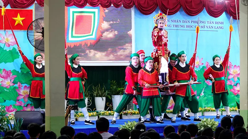 Đưa nghệ thuật truyền thống đến với học sinh, sinh viên
