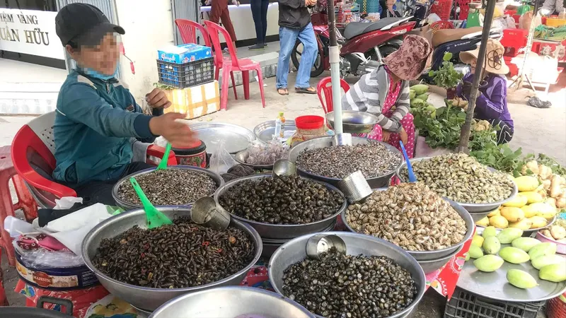 Con ốc có sạch từ chợ đến bàn ăn?