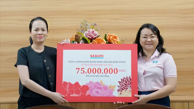 Báo SGGP trao 700 triệu đồng chăm lo tết cho bệnh nhân nghèo