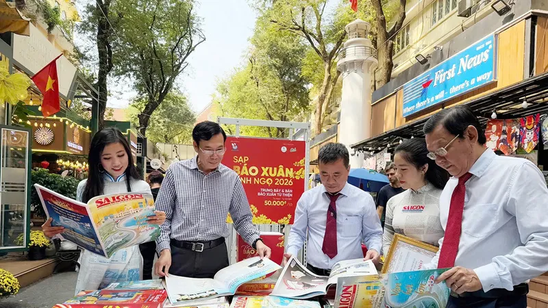 Đường sách tết đậm bản sắc Việt