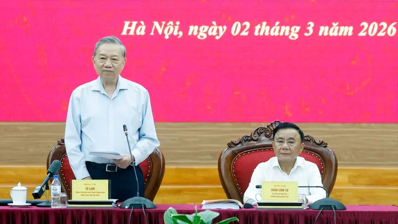Kiên trì đấu tranh chống “giặc nội xâm” với tư duy, cách làm mới