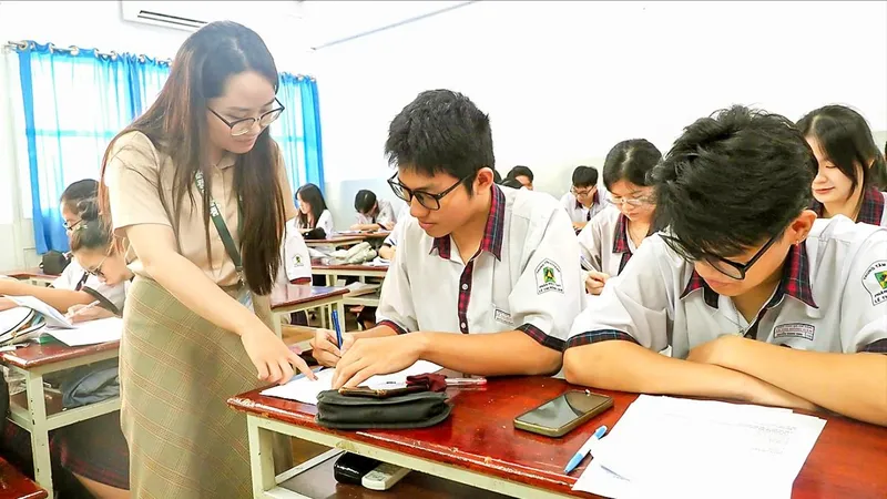 Dự thảo quy định chế độ làm việc đối với nhà giáo nghỉ hưu và nhà giáo thỉnh giảng: Chính sách kịp thời nhưng cần đánh giá tác động