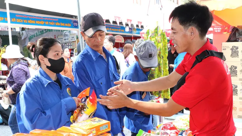 An cư, phúc lợi giúp giữ chân lao động