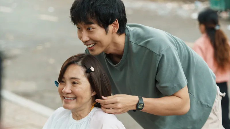 Mang mẹ đi bỏ là dự án hợp tác Việt - Hàn thành công lớn về mặt thương mại. ẢNH: ĐPCC