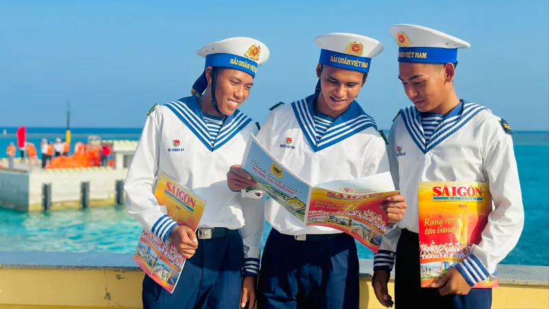 Tin yêu và kỳ vọng